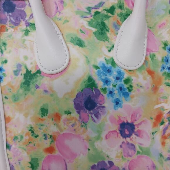 Pretty Spring Floral Rectangle Crossbody Bag - Picture 3 of 12